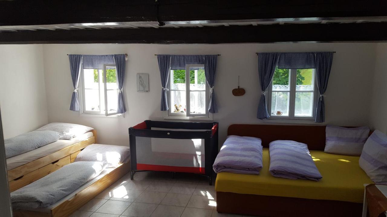 Roubenka U Potoka Vyprachtice Villa Ngoại thất bức ảnh